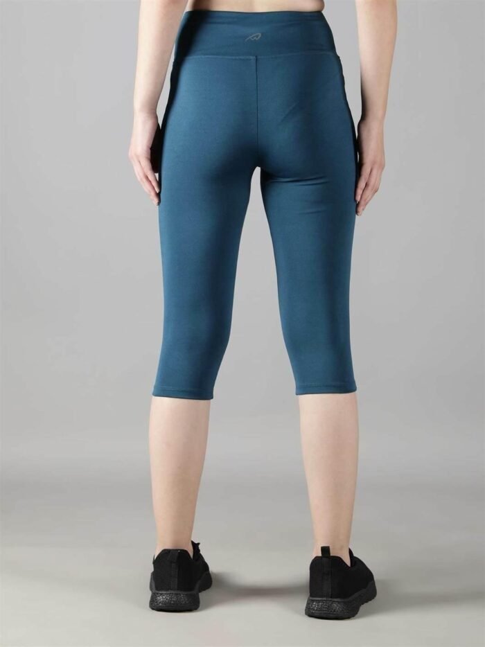 Waylene Women's Teal High-Waisted Plain Sports Capris | Yoga & Gym Wear India - Image 5